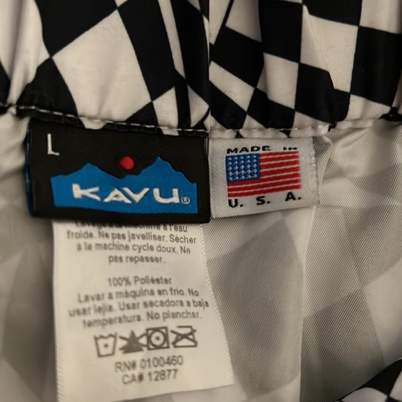 Kavu size Large black and white design - Picture 2 of 4